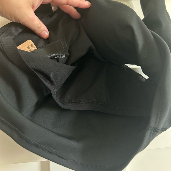 VS Pink Crop Top Bra - Picture 3 of 6